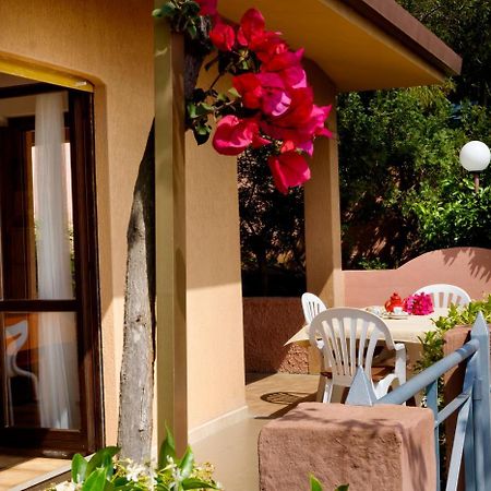 Residence Appartamenti Caffarena อาร์บาตักซ์ ภายนอก รูปภาพ