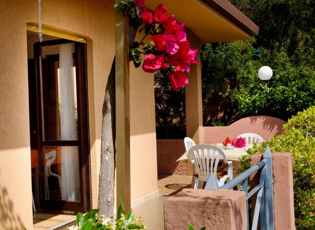 Residence Appartamenti Caffarena อาร์บาตักซ์ ภายนอก รูปภาพ