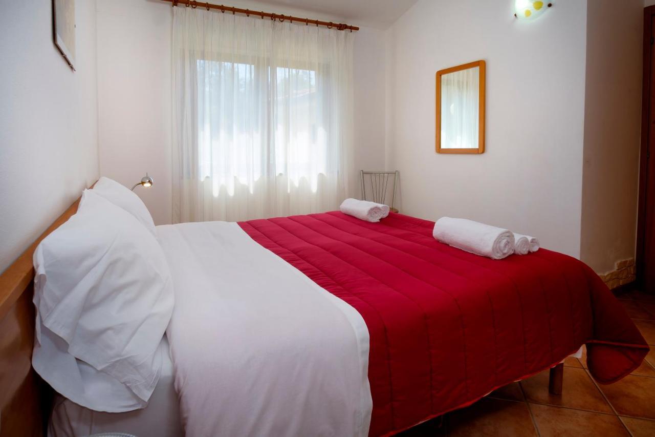 Residence Appartamenti Caffarena อาร์บาตักซ์ ภายนอก รูปภาพ