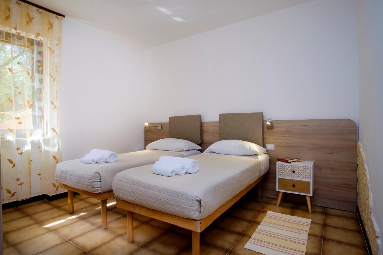 Residence Appartamenti Caffarena อาร์บาตักซ์ ภายนอก รูปภาพ